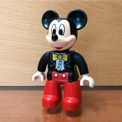 88801560 Mickey Mouse v obleku Obrázek k setu 88801560
